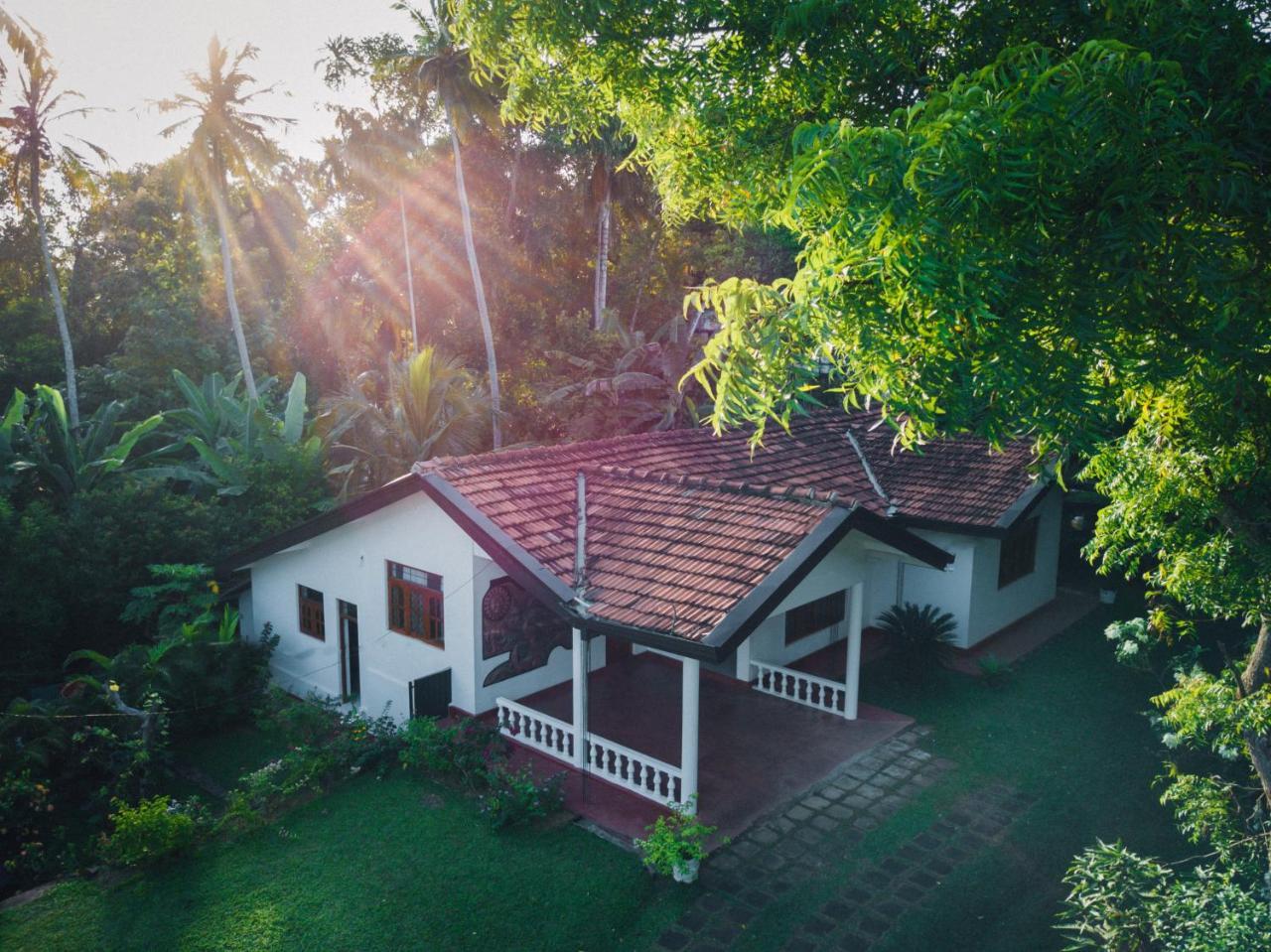 Hikkanest Hikkaduwa Luaran gambar